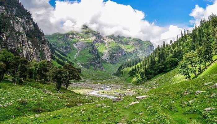 View of Sar Pass Trek