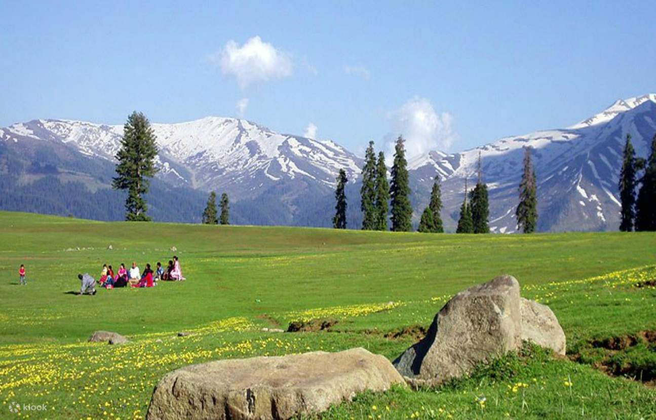Photo 3 of Sinthan Top & Alpine Lakes Trek